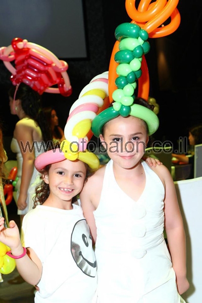 309466_111978518945933_1092012867_n